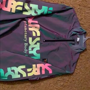 Surf style pullover .